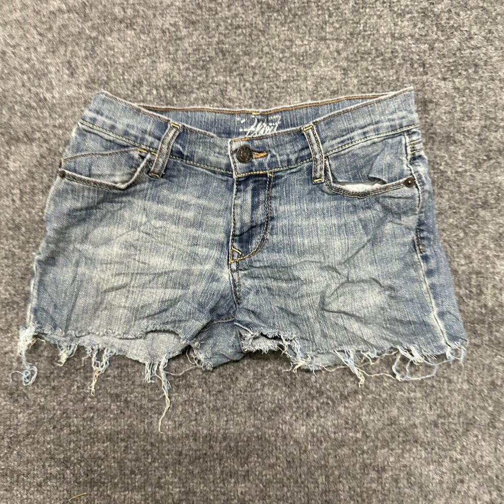 Old Navy Shorts Womens Size 0 Petite The Flirt Denim Cut Off Raw Hem Low-Rise